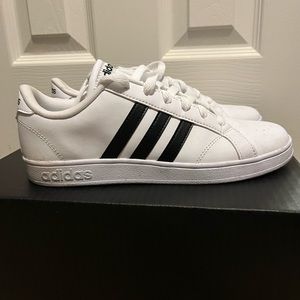 Adidas white tennis shoe